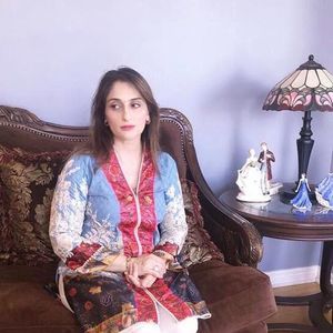 Meet your Posher, Nadia